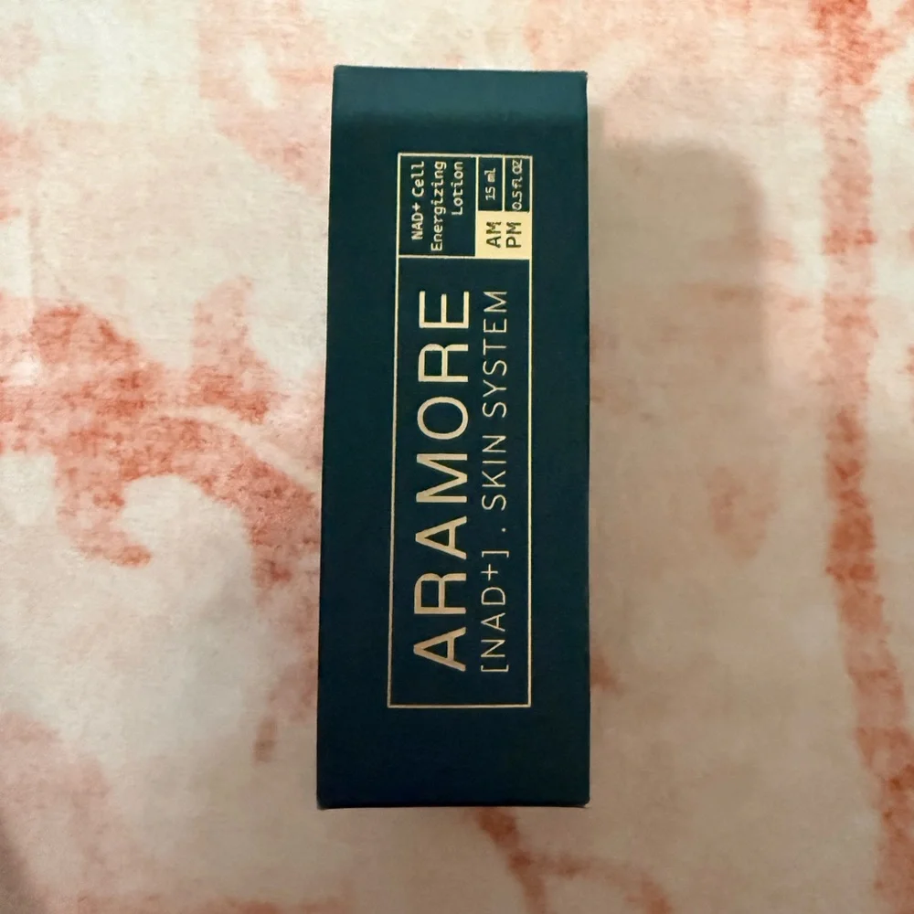 Aramore Energizing Lotion - Picture 2 of 3